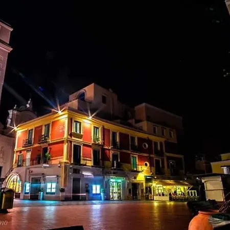 La Terrazza Sul Blu Di 別荘 カプリ